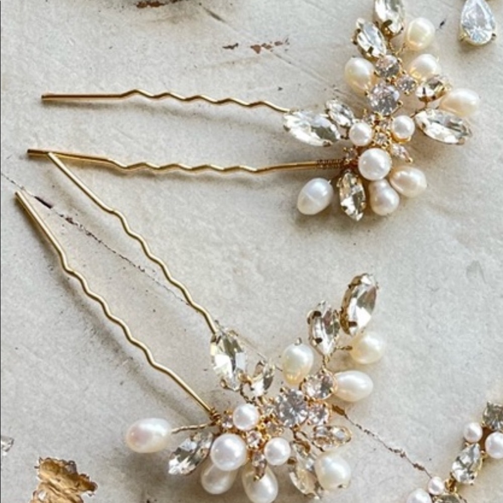 Olive and Piper bridal hair pieces